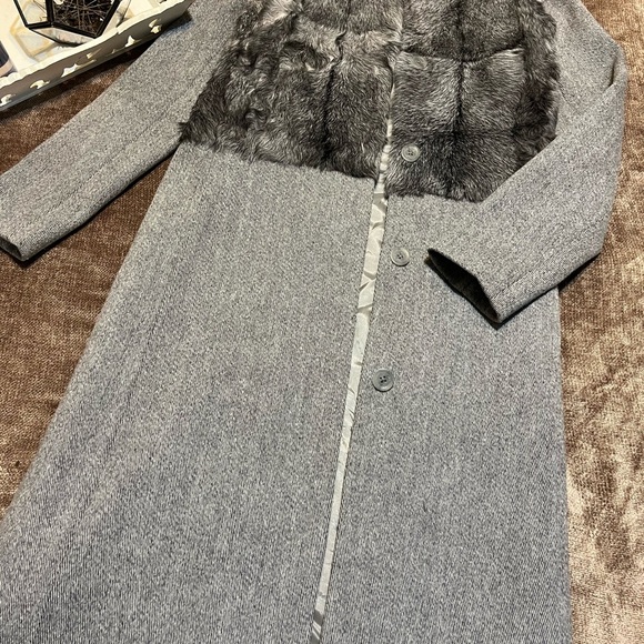 MICHAEL Michael Kors Mixed Media Gray Fur Coat - Size 6 - Picture 2 of 12